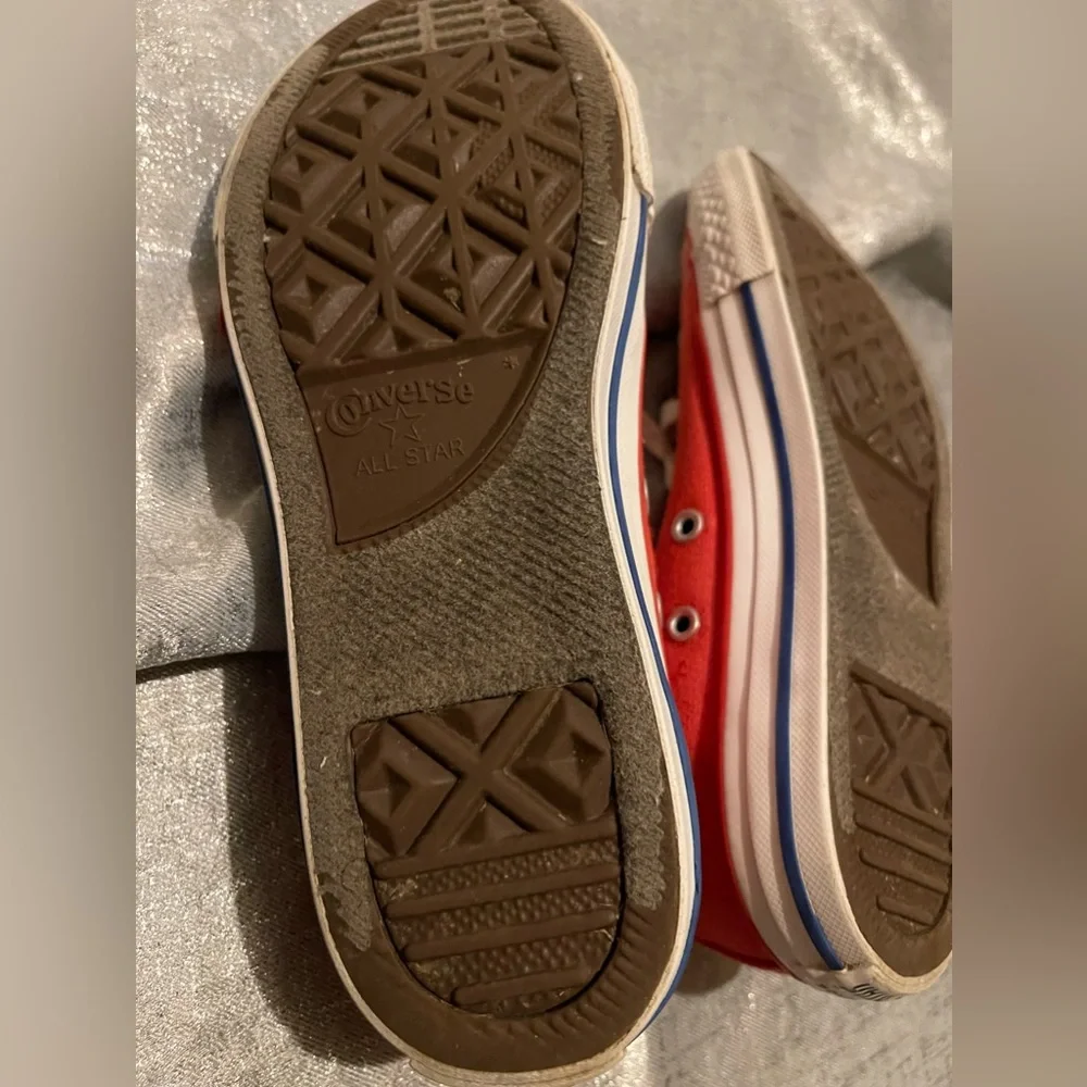 Rare Red Heart Converse size 3Y - Picture 4 of 13